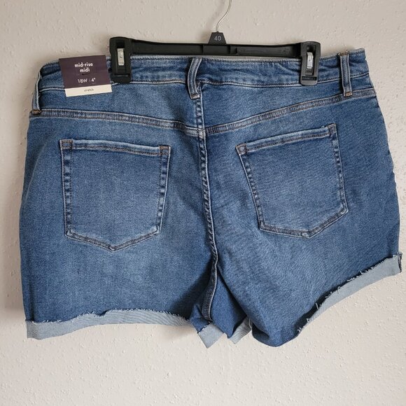 Ava & Viv Women's Mid Rise Midi Jeans Shorts - Picture 2 of 6